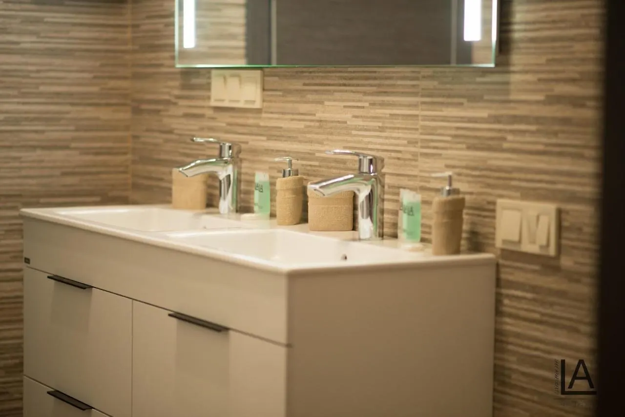 Apart Hotel Lake Apartments Киев